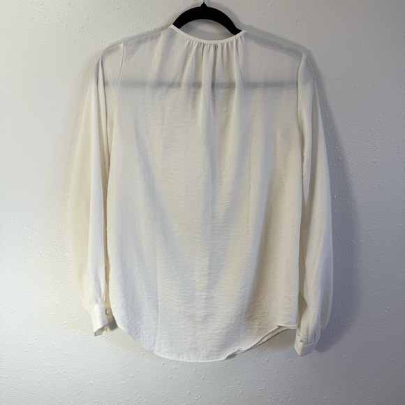 Nine West Cream Blouse with Mandarin Collar and Ruched Sleeves - Picture 4 of 4